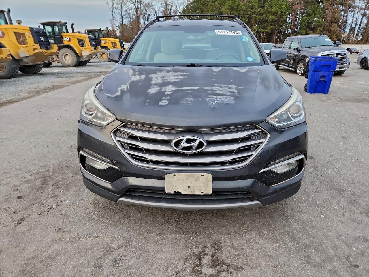 Lot #3308238159 2017 HYUNDAI SANTA FE S