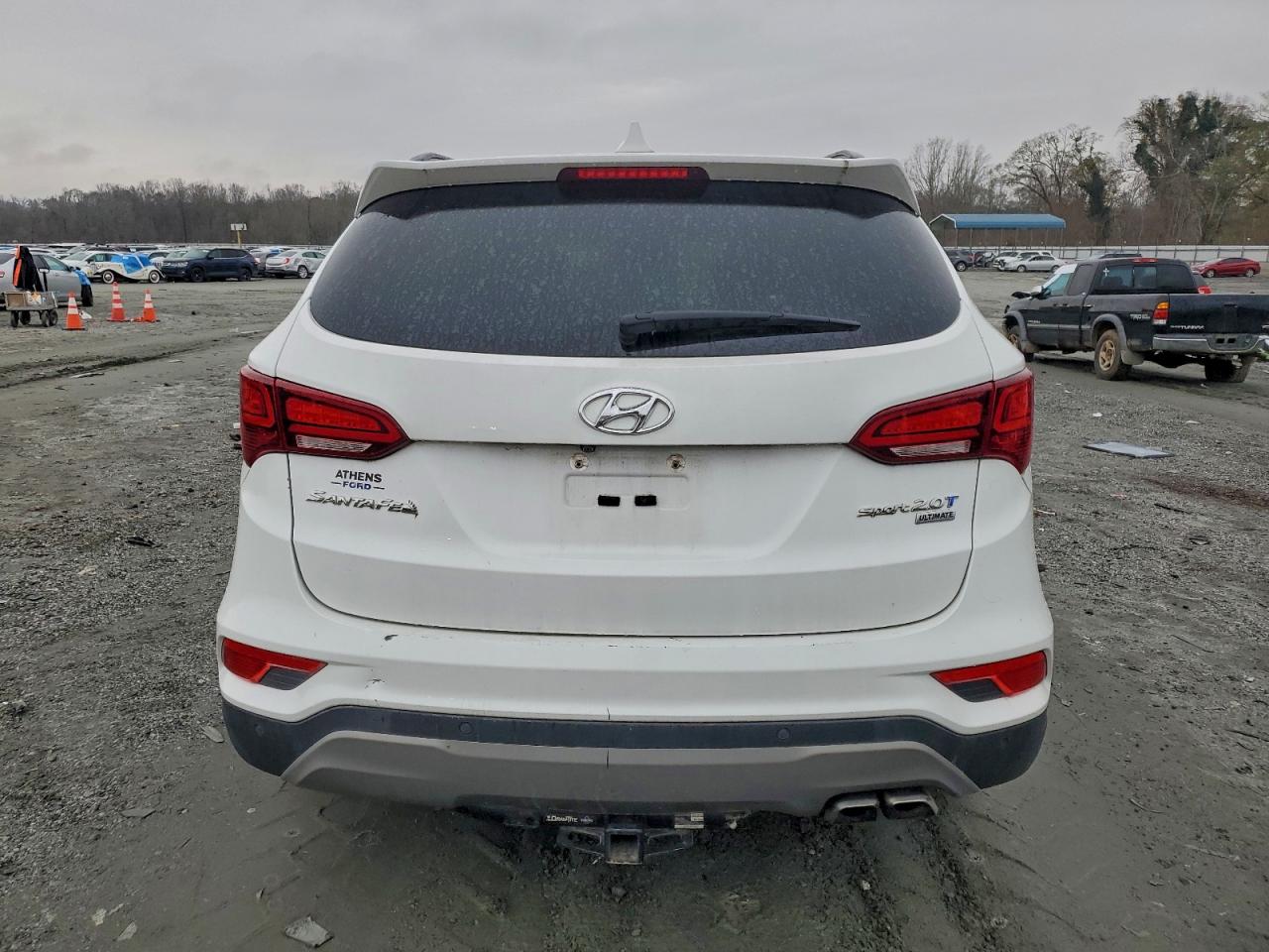 Lot #3318958924 2018 HYUNDAI SANTA FE S
