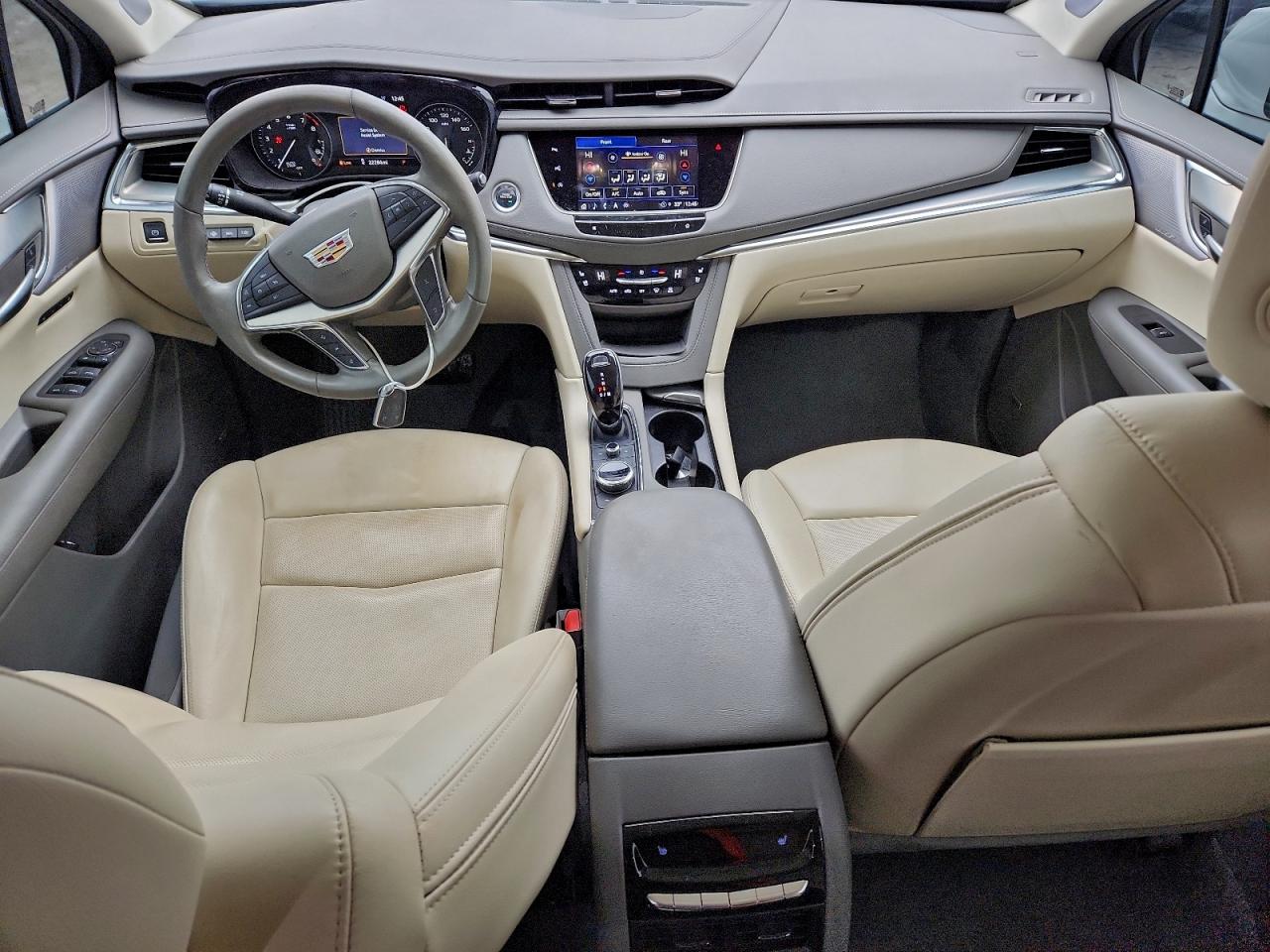 CADILLAC XT5 PREMIUM LUXURY