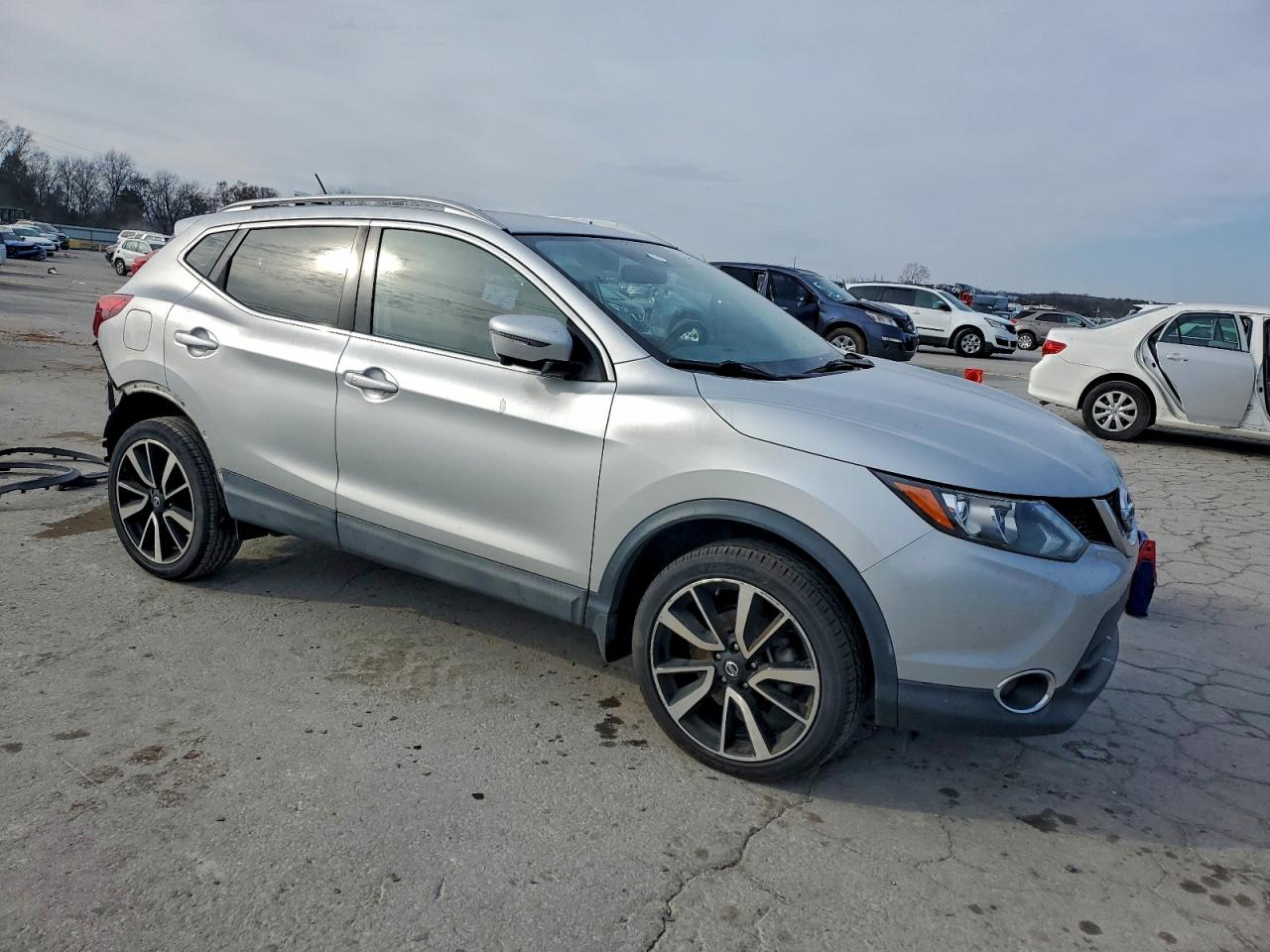 NISSAN ROGUE SPORT S