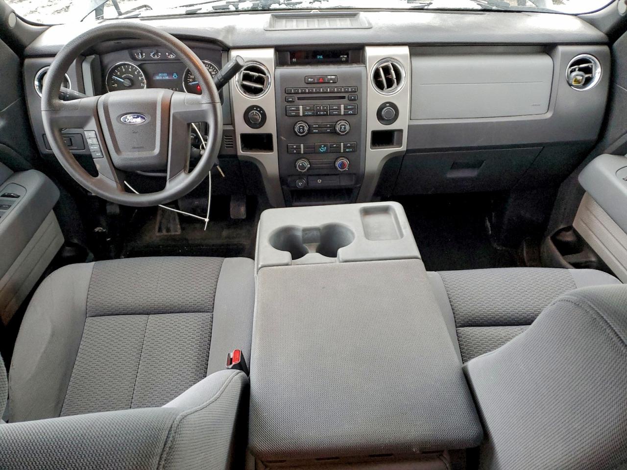 FORD F-150 SUPER CAB