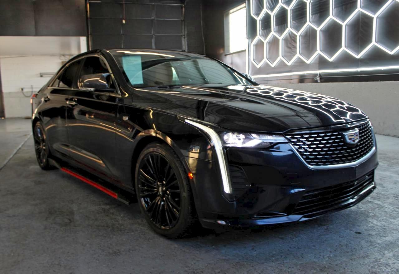 CADILLAC CT4 PREMIUM LUXURY