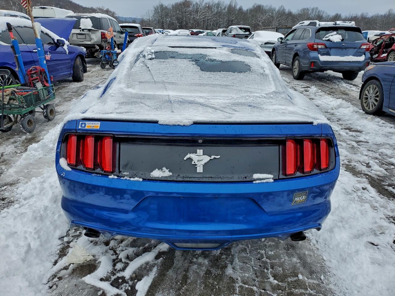 FORD MUSTANG