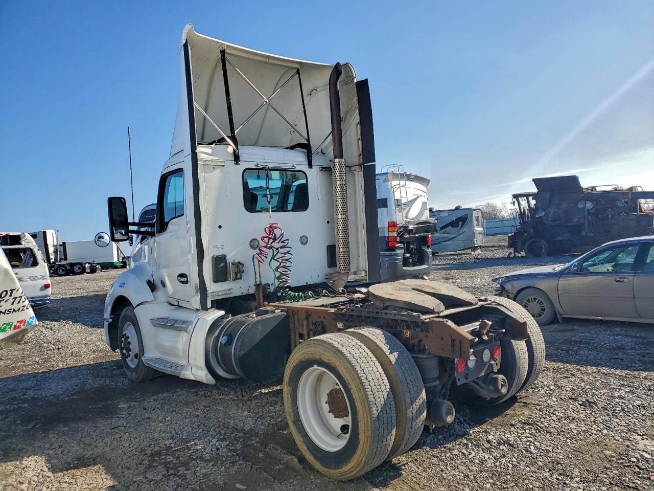 Lot #3316011772 2014 KENWORTH T680