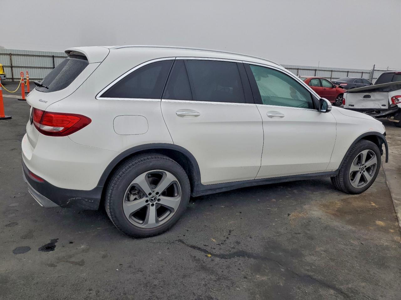 MERCEDES-BENZ GLC-CLASS 300 4MATIC