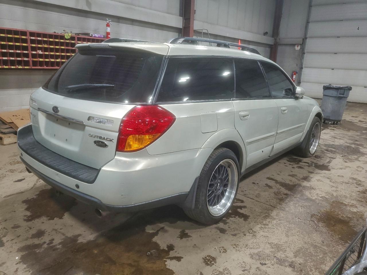 Lot #3315883104 2007 SUBARU OUTBACK OU