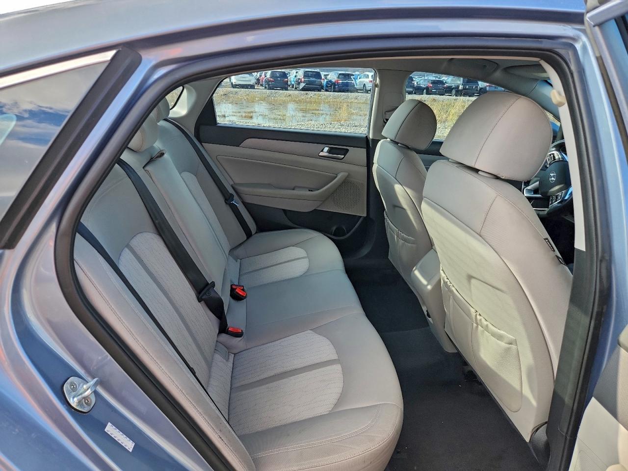 HYUNDAI SONATA HYBRID