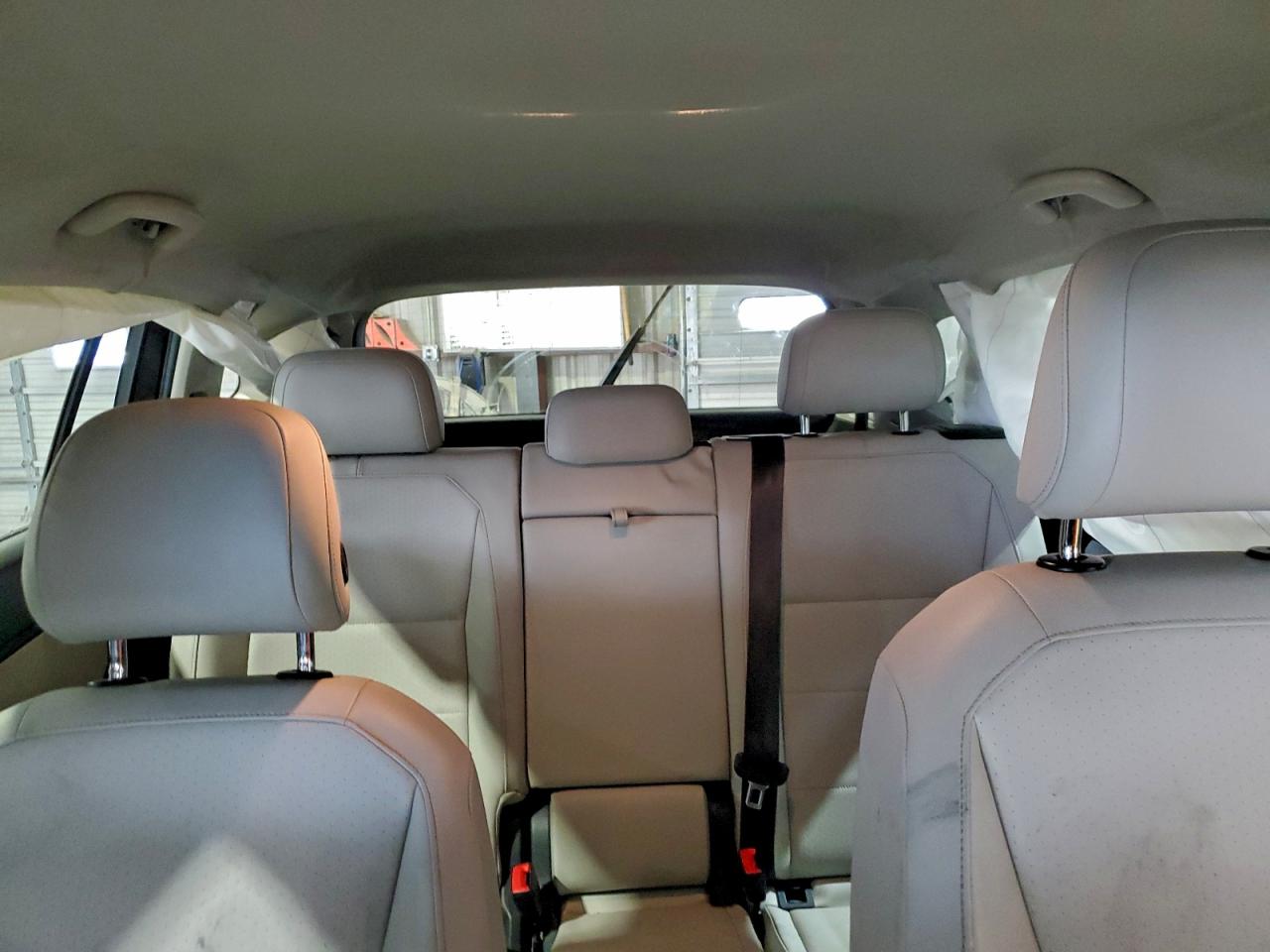 VOLKSWAGEN TIGUAN SE