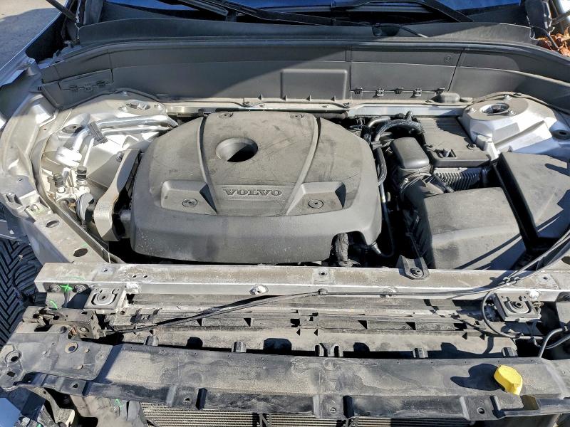 2016 VOLVO XC90 T6 #3316878109