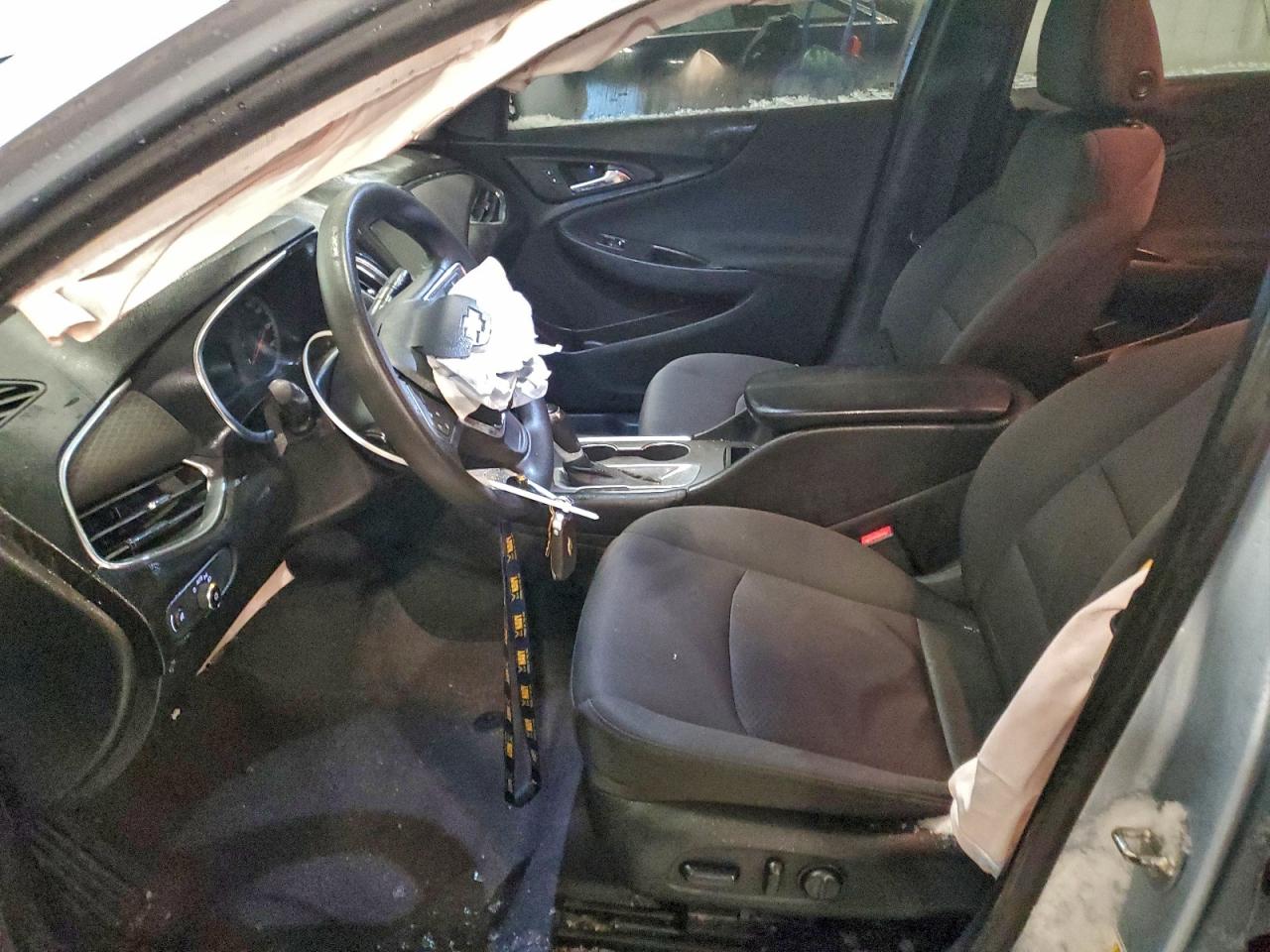 Lot #3319055300 2017 CHEVROLET MALIBU LT