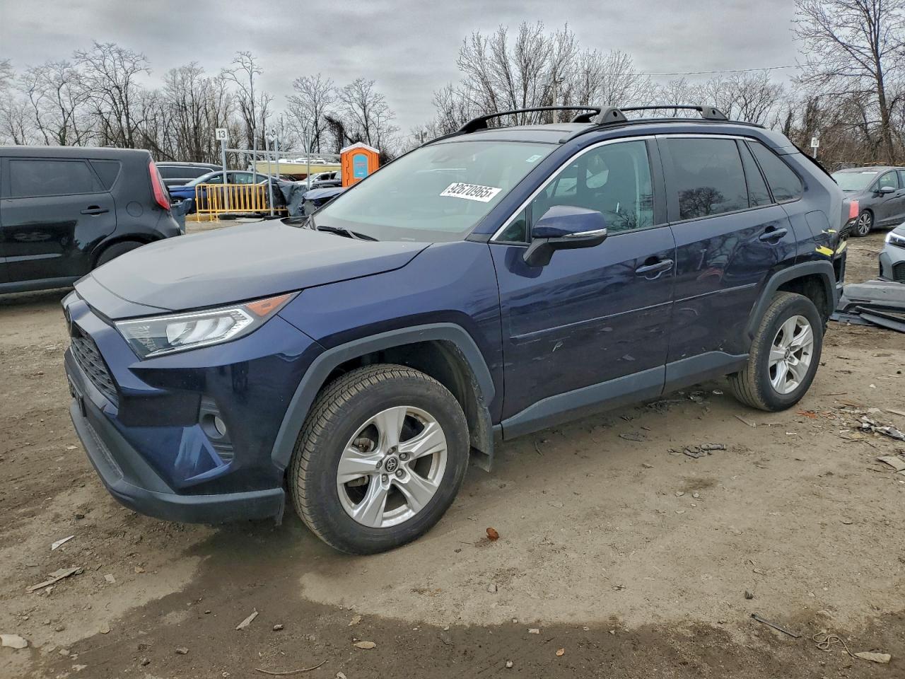 TOYOTA RAV4 XLE