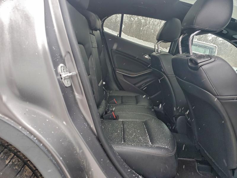 2016 MERCEDES-BENZ GLA 250 4M #3309465587