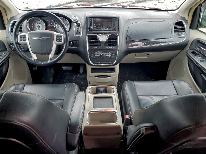 2014 CHRYSLER TOWN & COU #3302643003