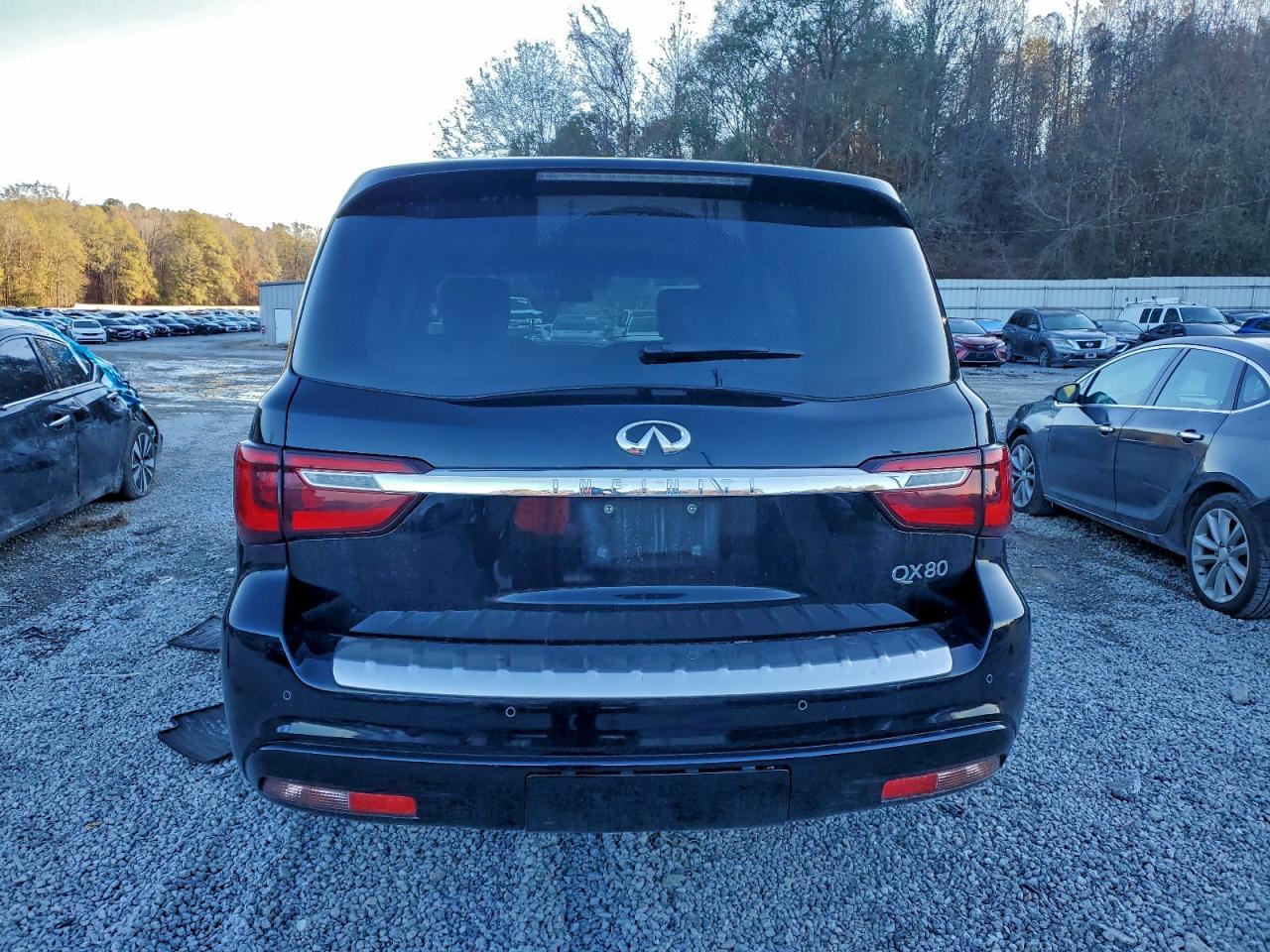 INFINITI QX80 LUXE