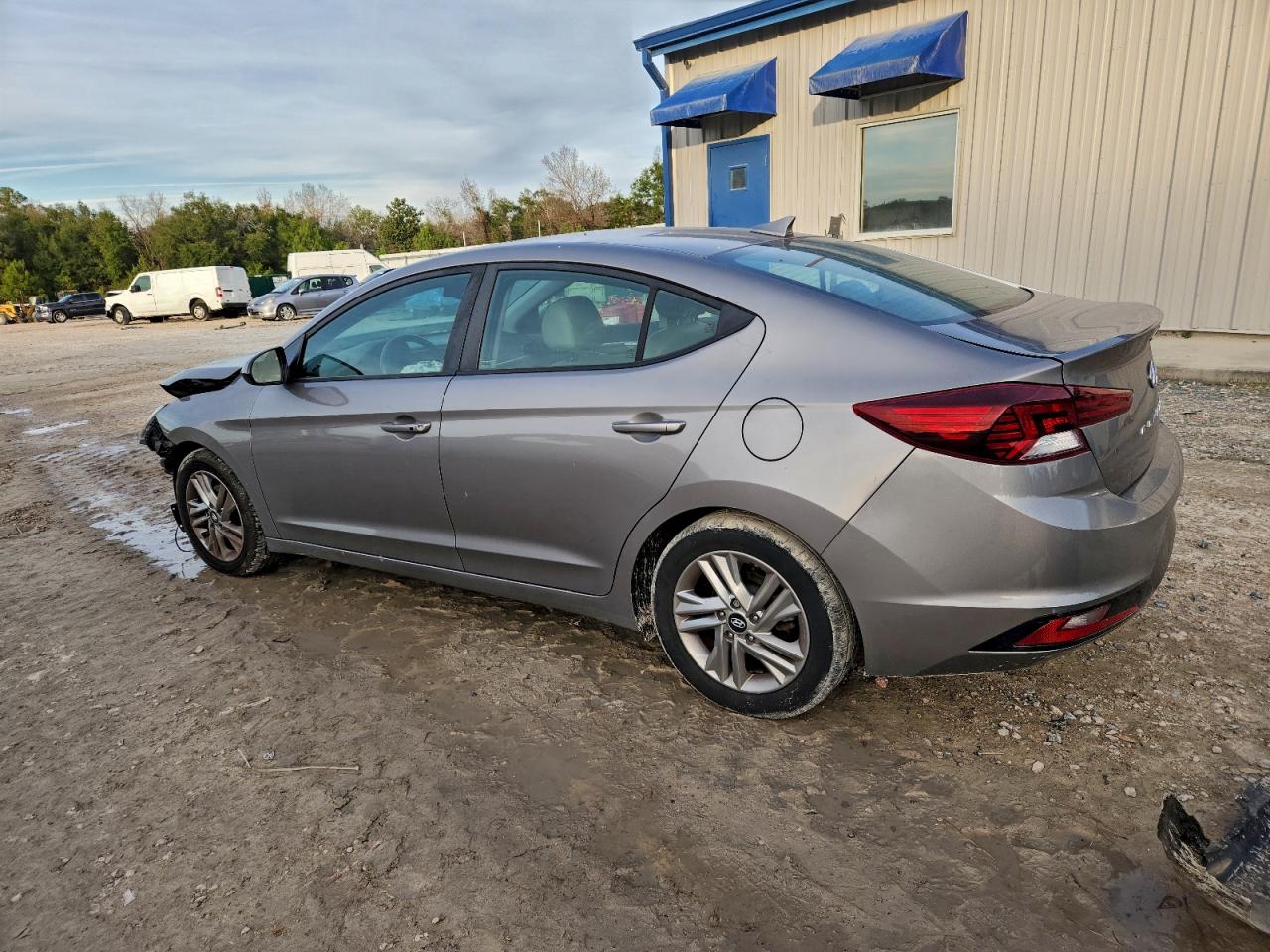 HYUNDAI ELANTRA SEL