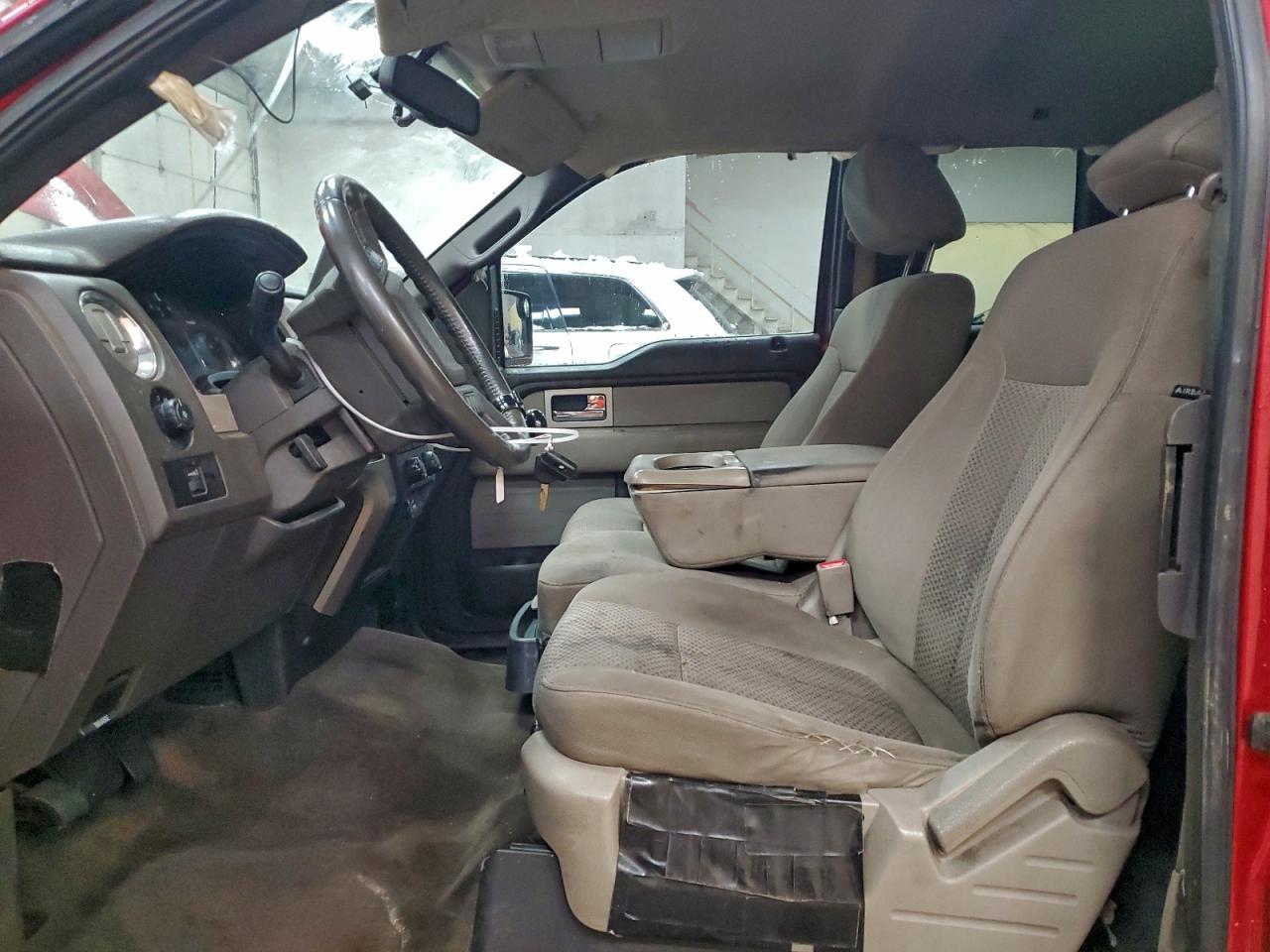 FORD F-150 SUPER CAB