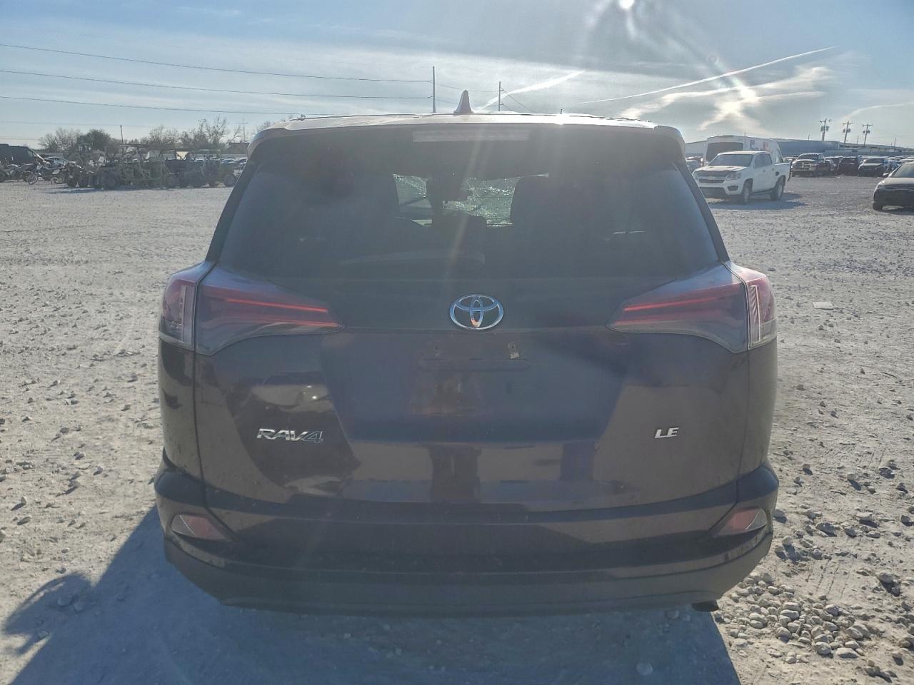 TOYOTA RAV4 LE
