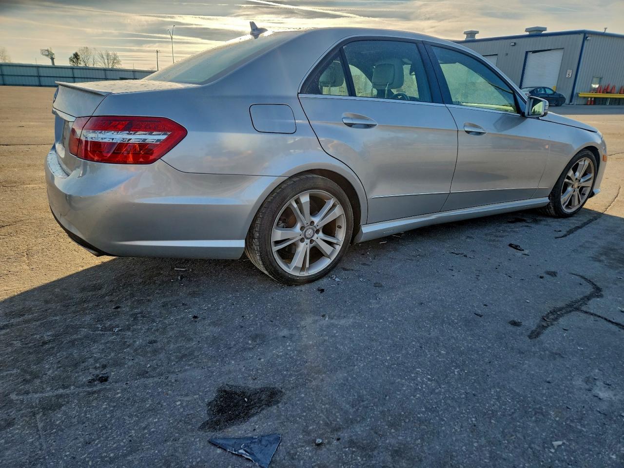 MERCEDES-BENZ E-CLASS 350