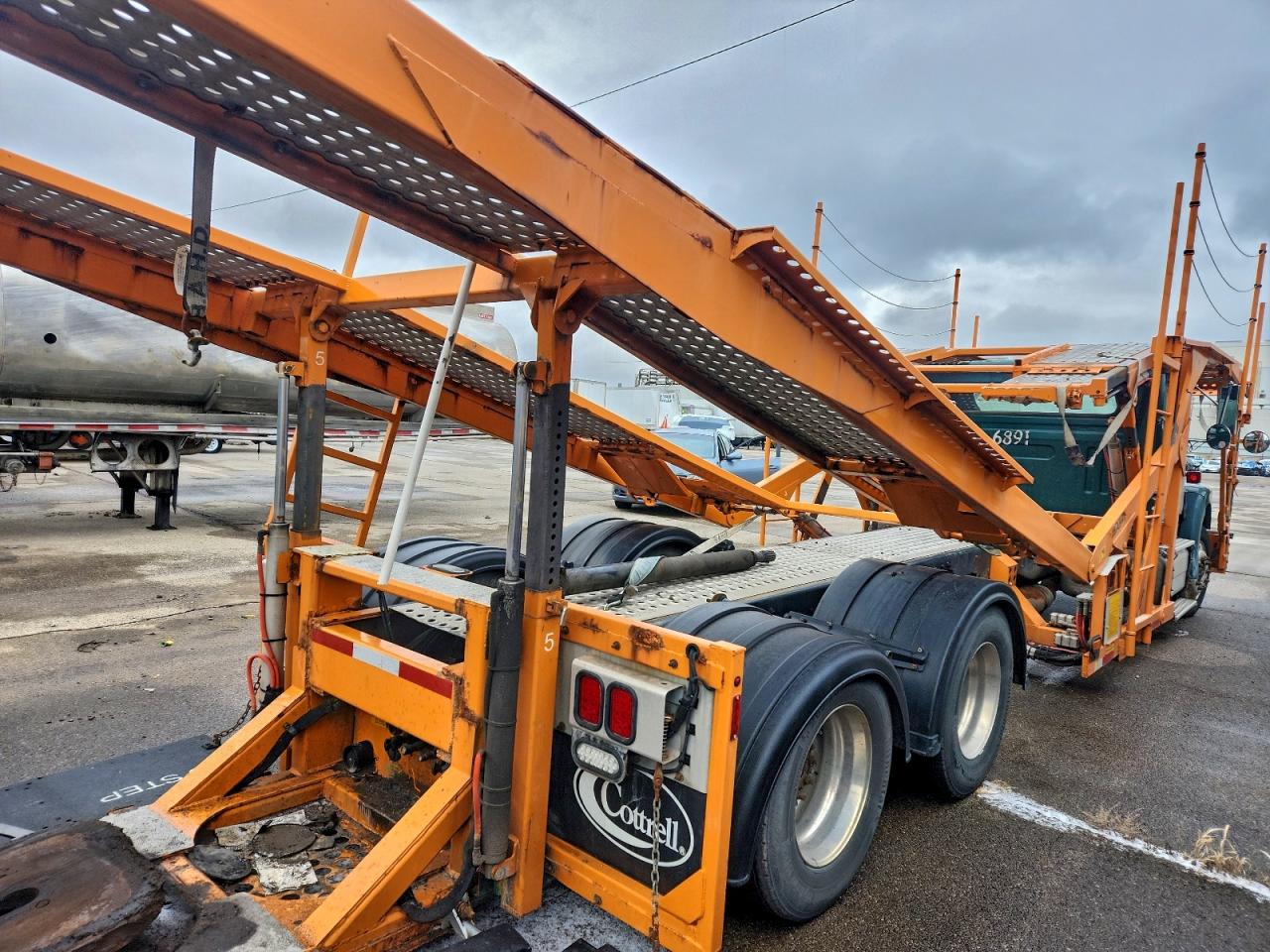 Lot #3315662809 2001 VOLVO UNKNOWN