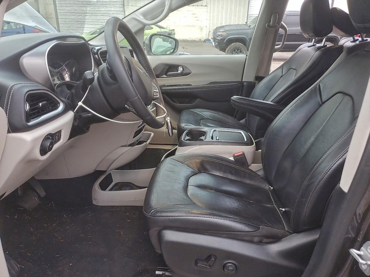 CHRYSLER PACIFICA HYBRID TOURING L