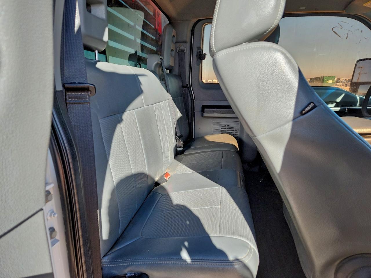 FORD F-250 SUPER DUTY