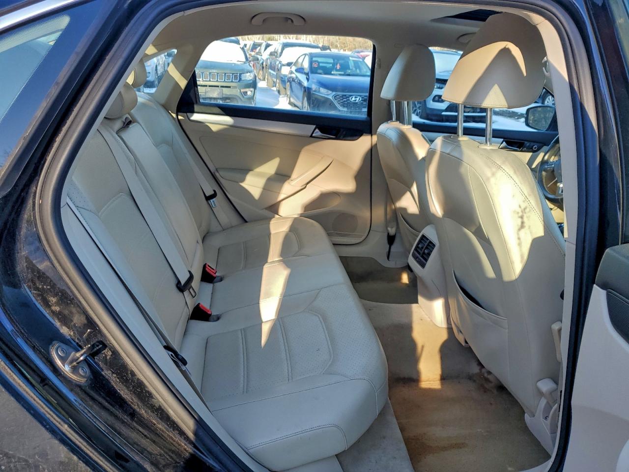 VOLKSWAGEN PASSAT SE