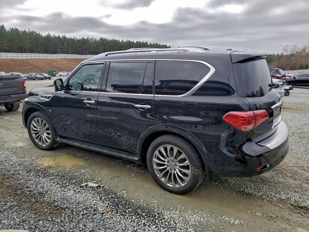 INFINITI QX80
