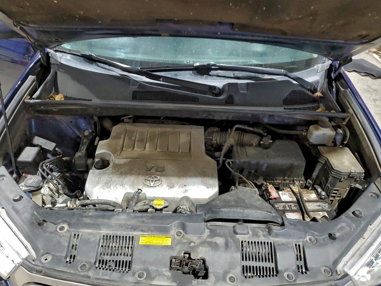 TOYOTA HIGHLANDER BASE