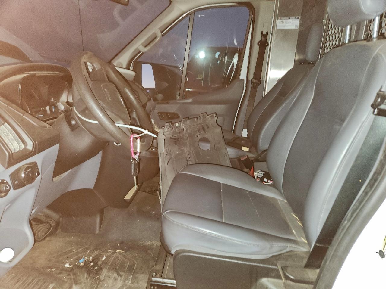 Lot #3317746079 2019 FORD TRANSIT T-150