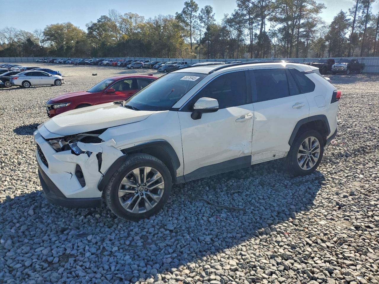TOYOTA RAV4 XLE PREMIUM
