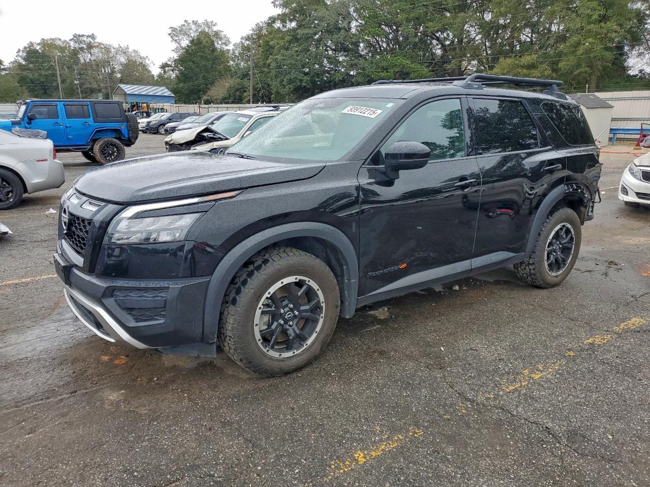 NISSAN PATHFINDER SV