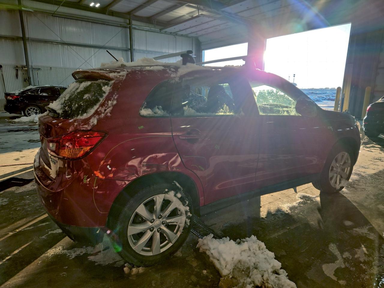 MITSUBISHI OUTLANDER ES