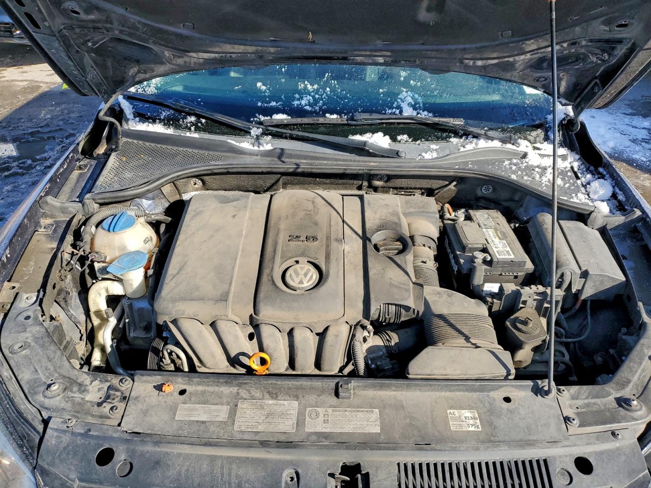 VOLKSWAGEN PASSAT SE