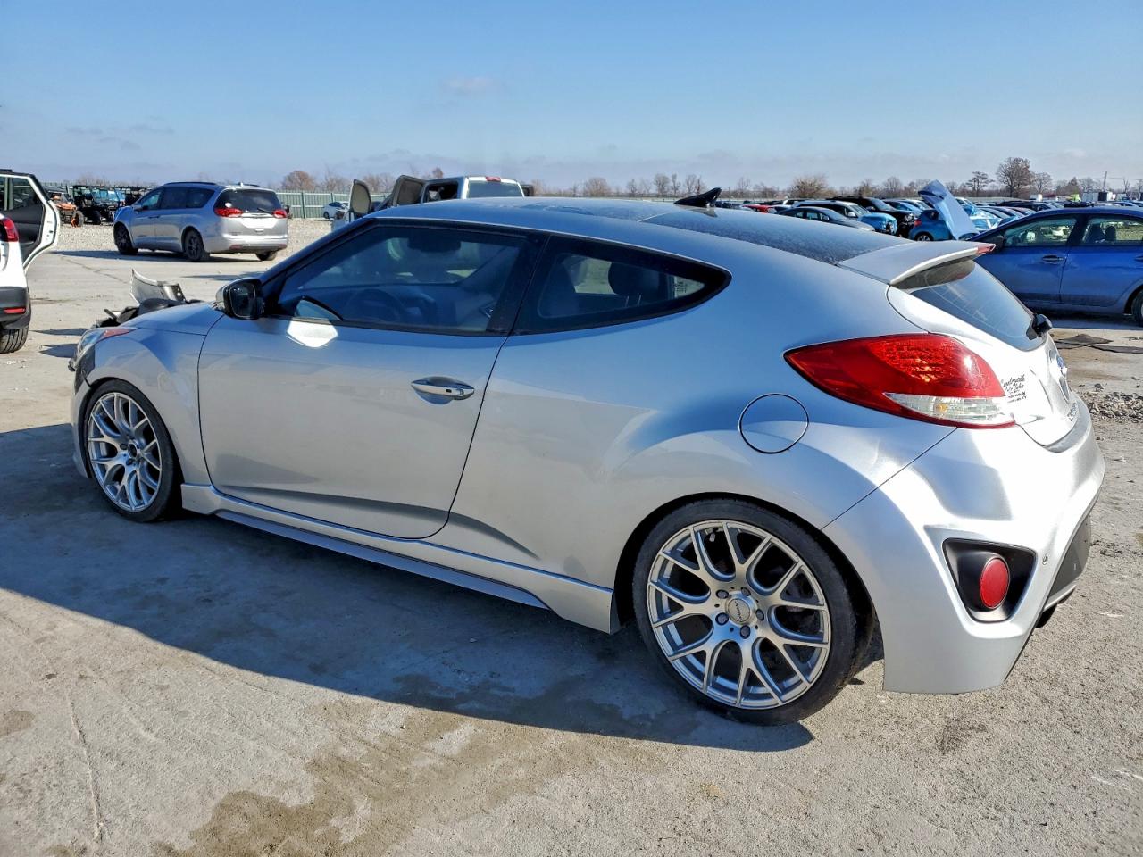 HYUNDAI VELOSTER TURBO
