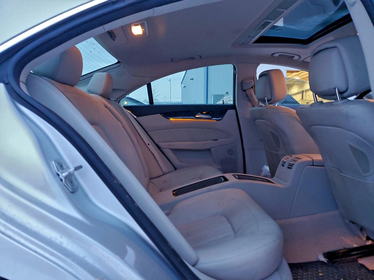 MERCEDES-BENZ CLS-CLASS 550 4MATIC