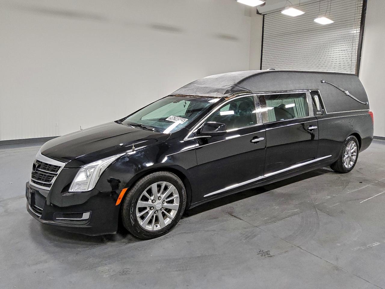Lot #3312396127 2017 CADILLAC XTS FUNERA