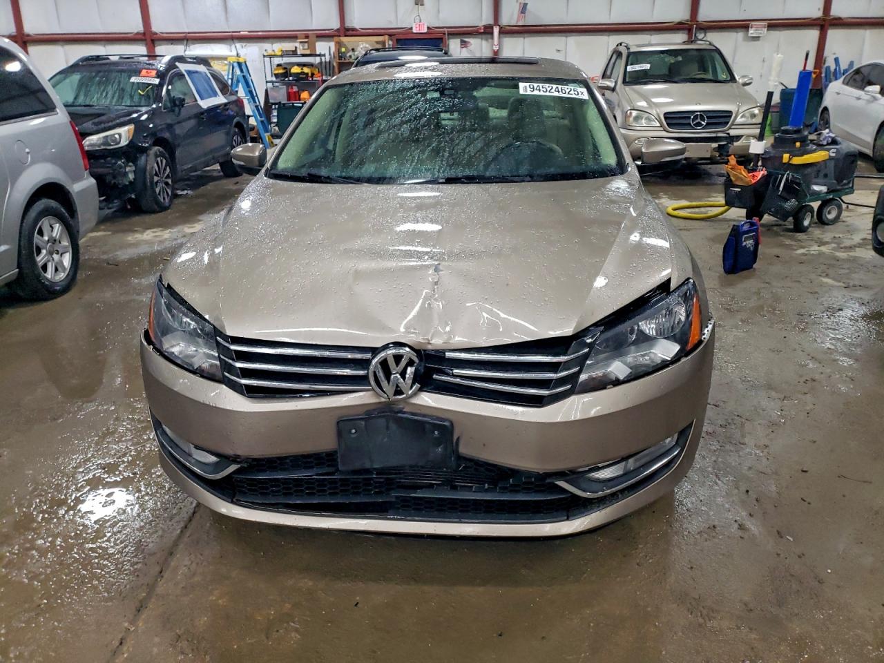 VOLKSWAGEN PASSAT SE