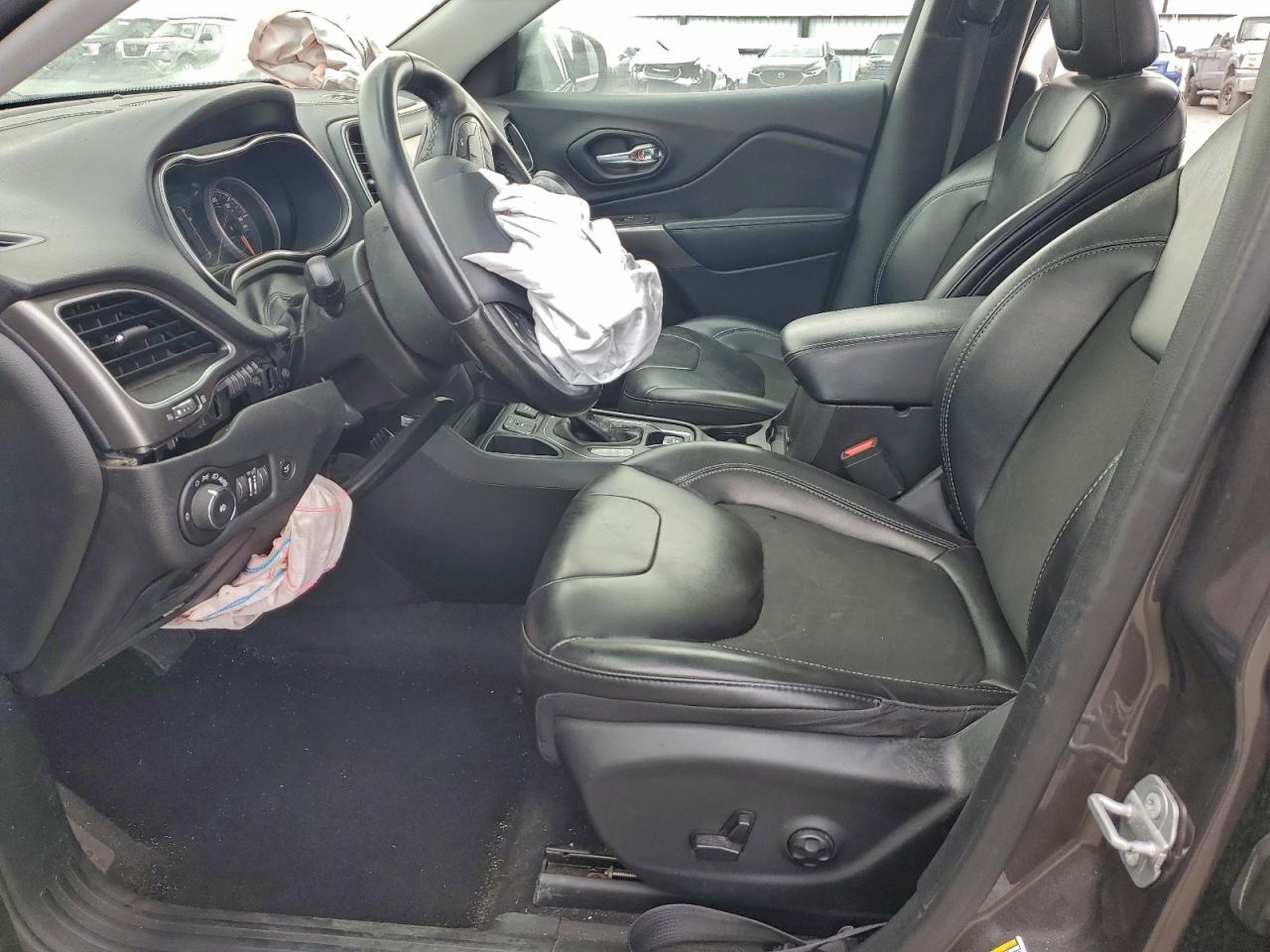 JEEP GRAND CHEROKEE LATITUDE PLUS