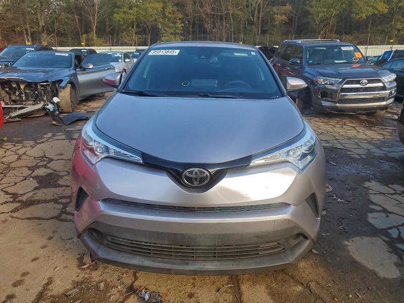 2019 TOYOTA C-HR XLE #3309340975