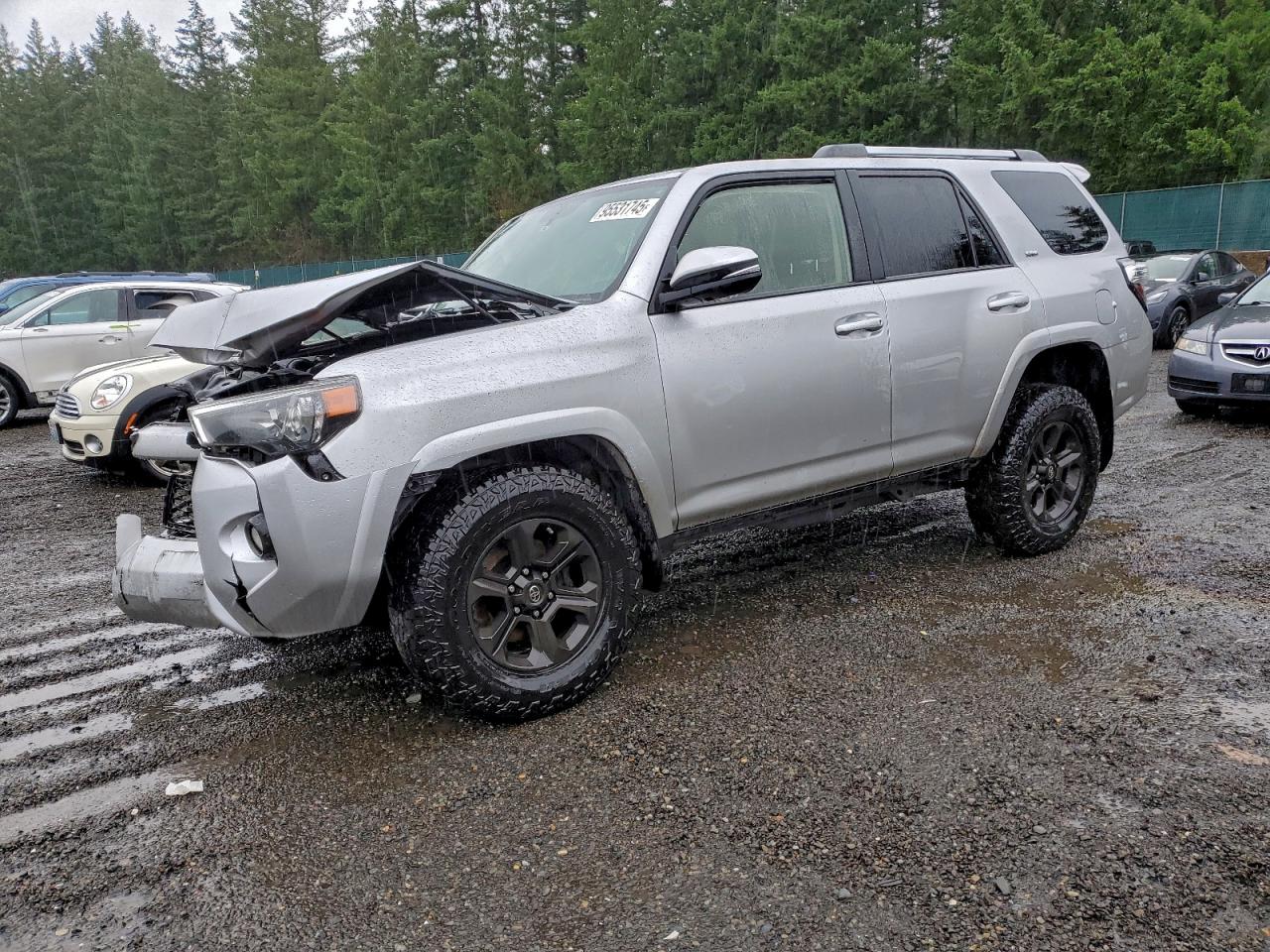 Lot #3316081280 2019 TOYOTA 4RUNNER SR