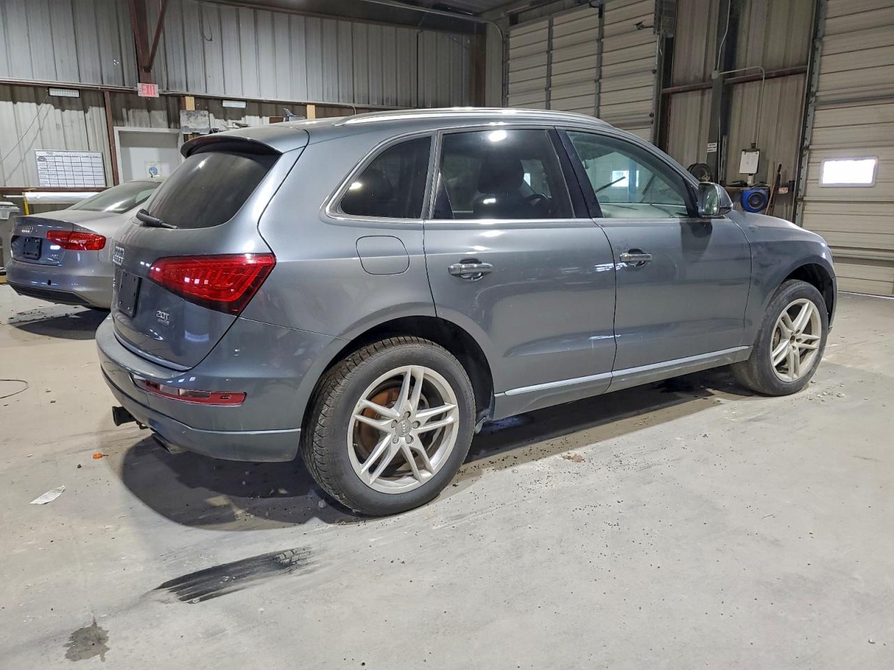 AUDI Q5 PREMIUM PLUS