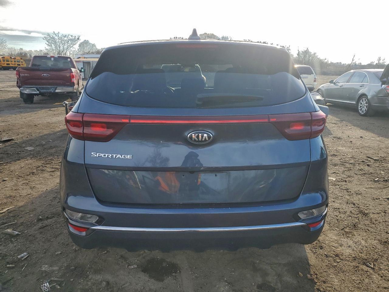 KIA SPORTAGE LX