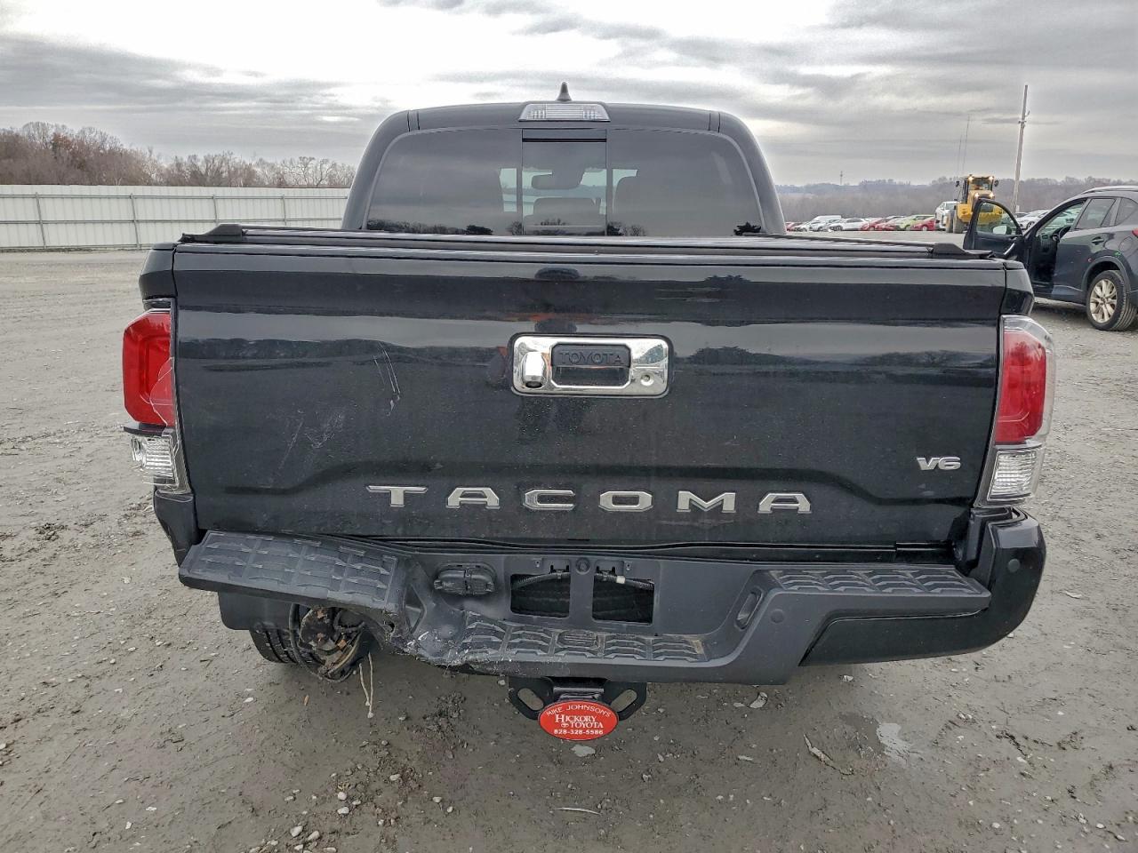 TOYOTA TACOMA DOUBLE CAB