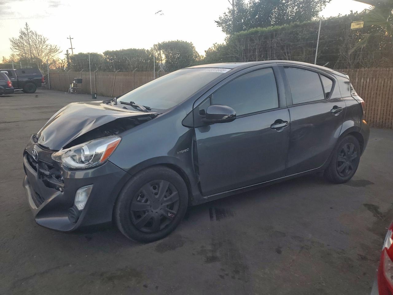 TOYOTA PRIUS C