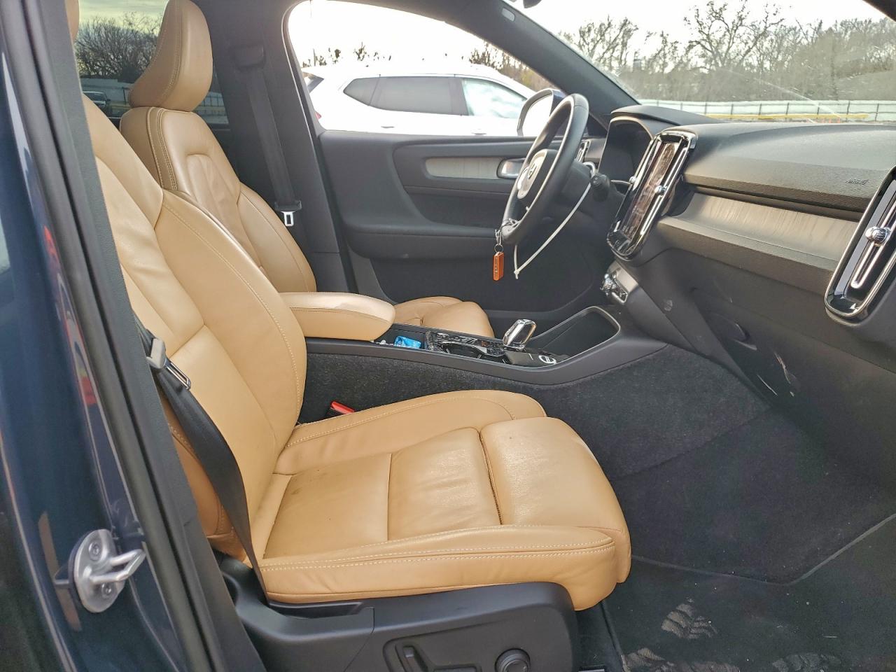 VOLVO XC40 T5 INSCRIPTION