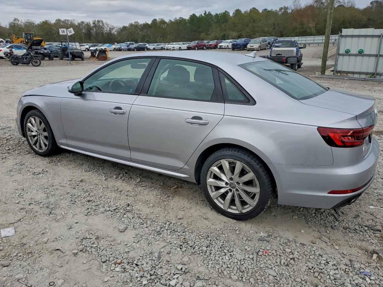 AUDI A4 PREMIUM