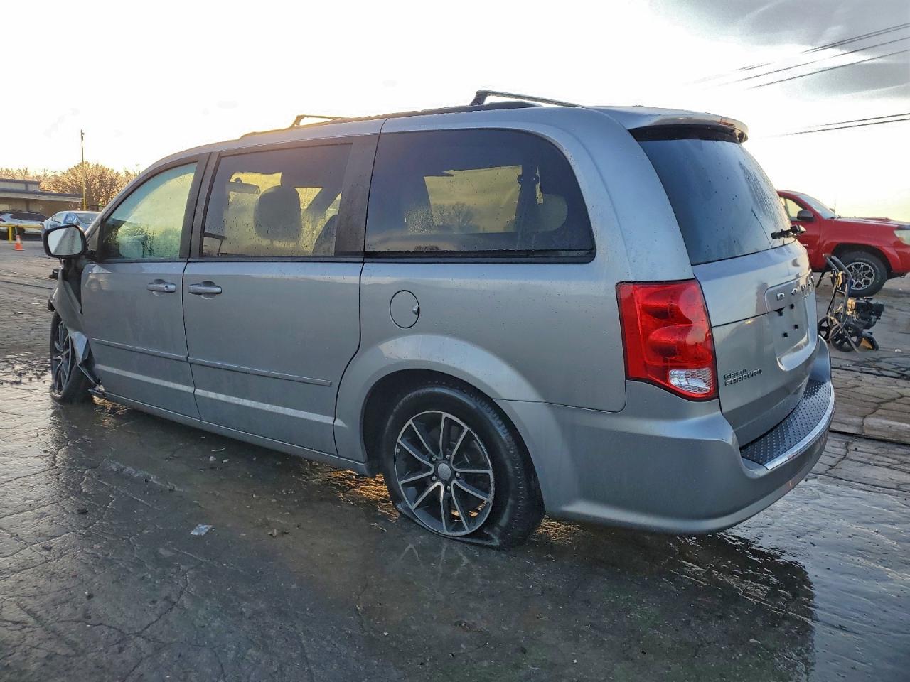 DODGE GRAND CARAVAN R/T