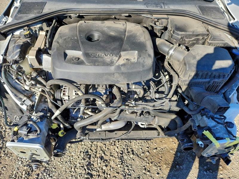 2018 VOLVO V60 CROSS #3309374023