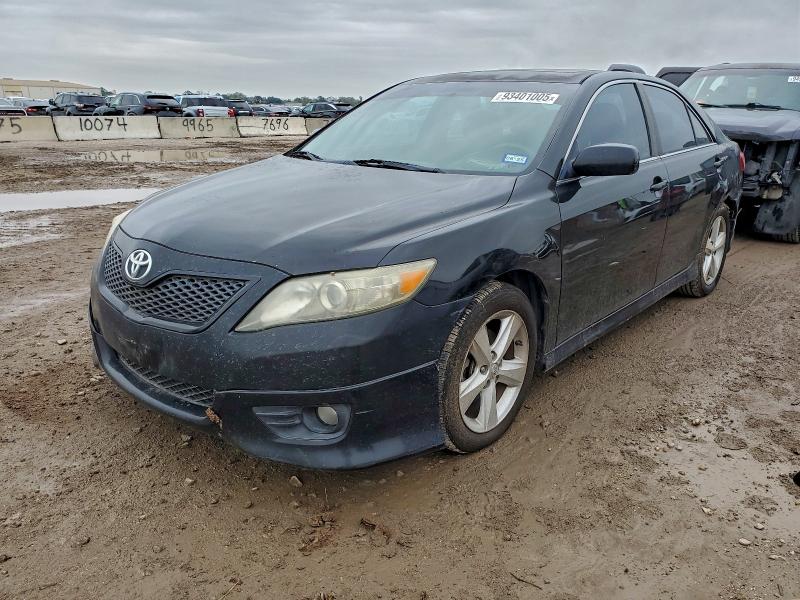 2011 TOYOTA CAMRY SE #3303845511
