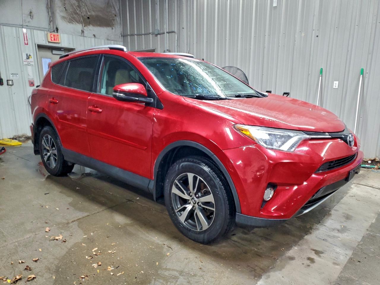 TOYOTA RAV4 XLE